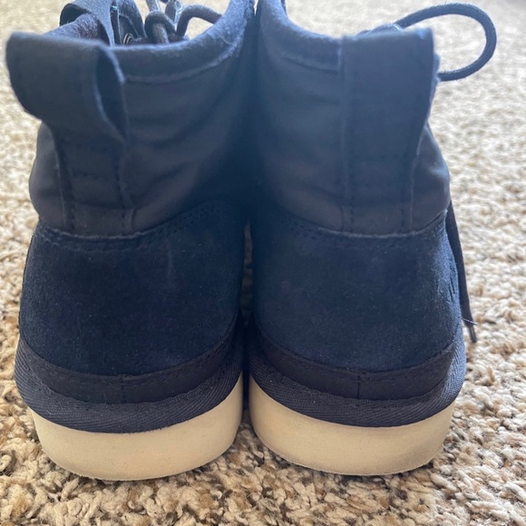 Mens uggs - Picture 3 of 5